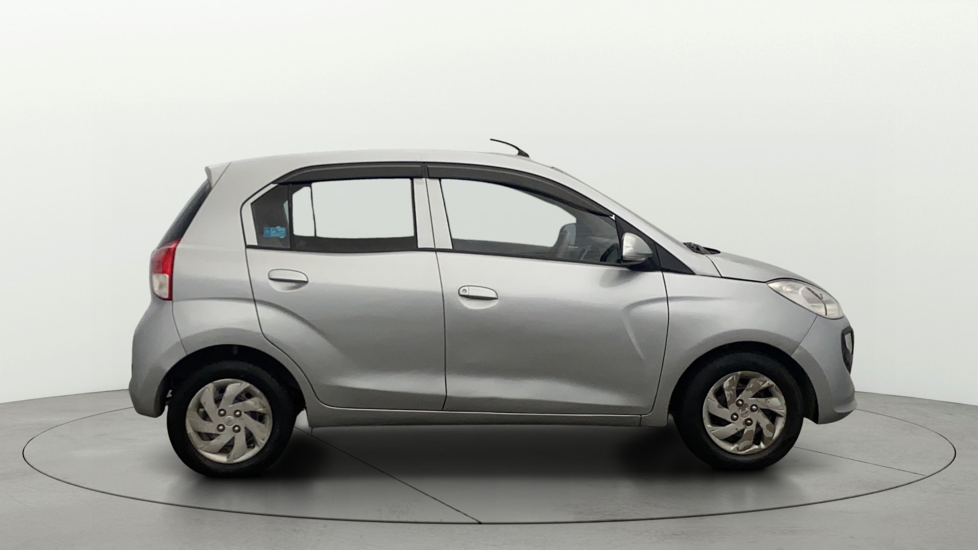 View 2019 Hyundai New Santro D-Lite Petrol Image 29 Used 2019 Hyundai New Santro D-Lite Petrol Image 29