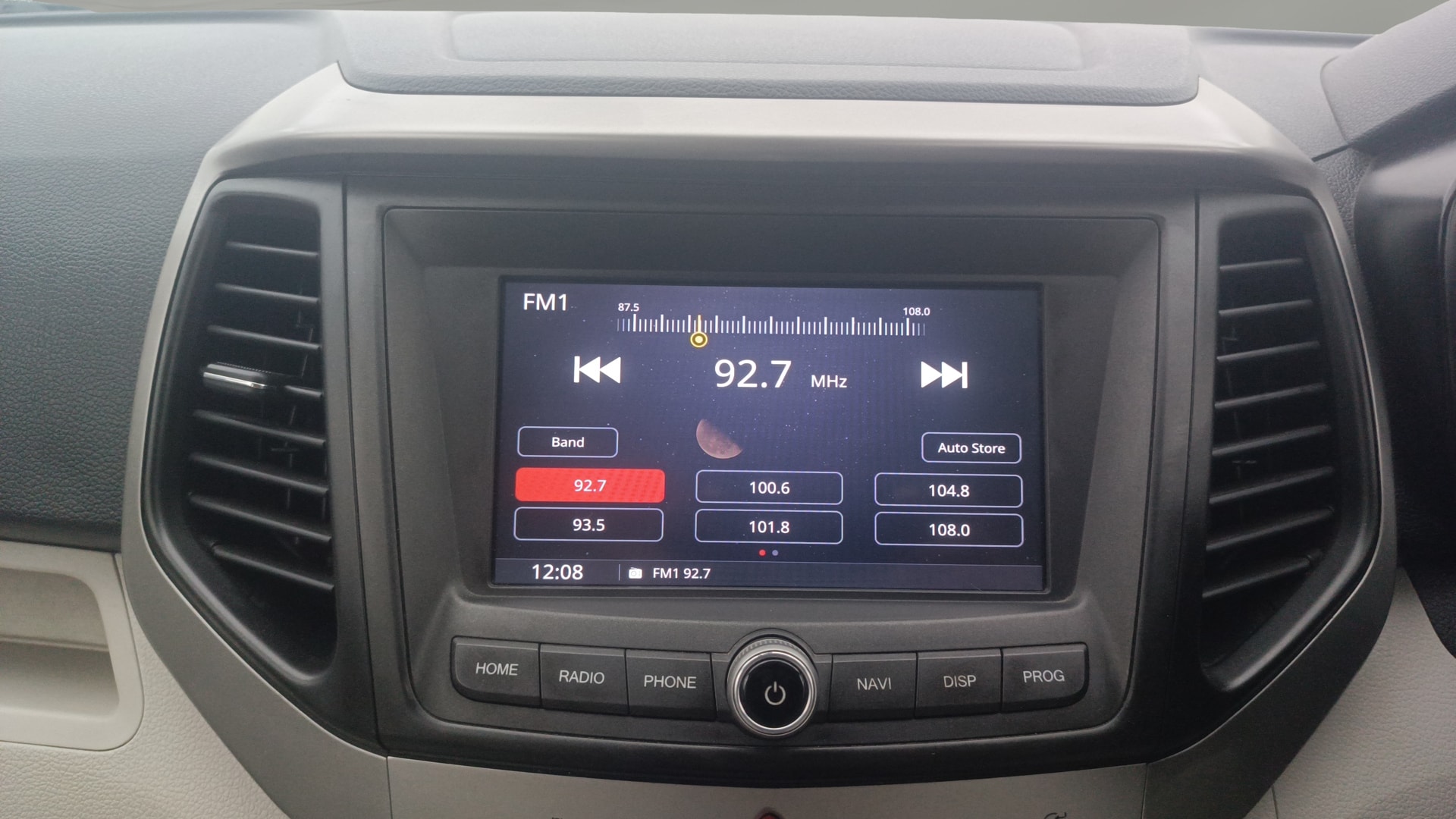 Used 2019 Mahindra XUV300 Used 2019 Mahindra XUV300