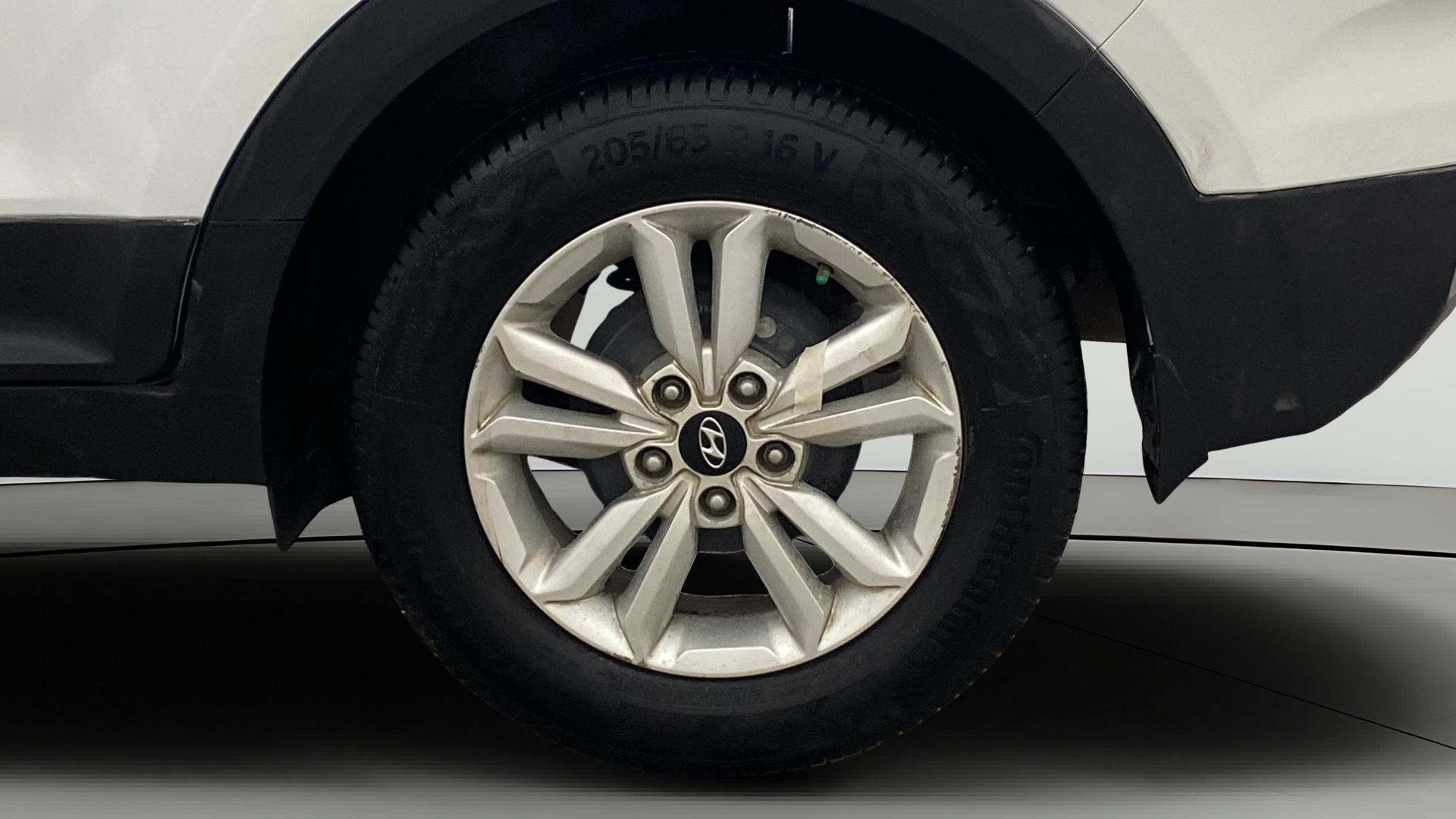 View 2015 Hyundai Creta 1.6 SX Plus Petrol Image 11 Used 2015 Hyundai Creta 1.6 SX Plus Petrol Image 11