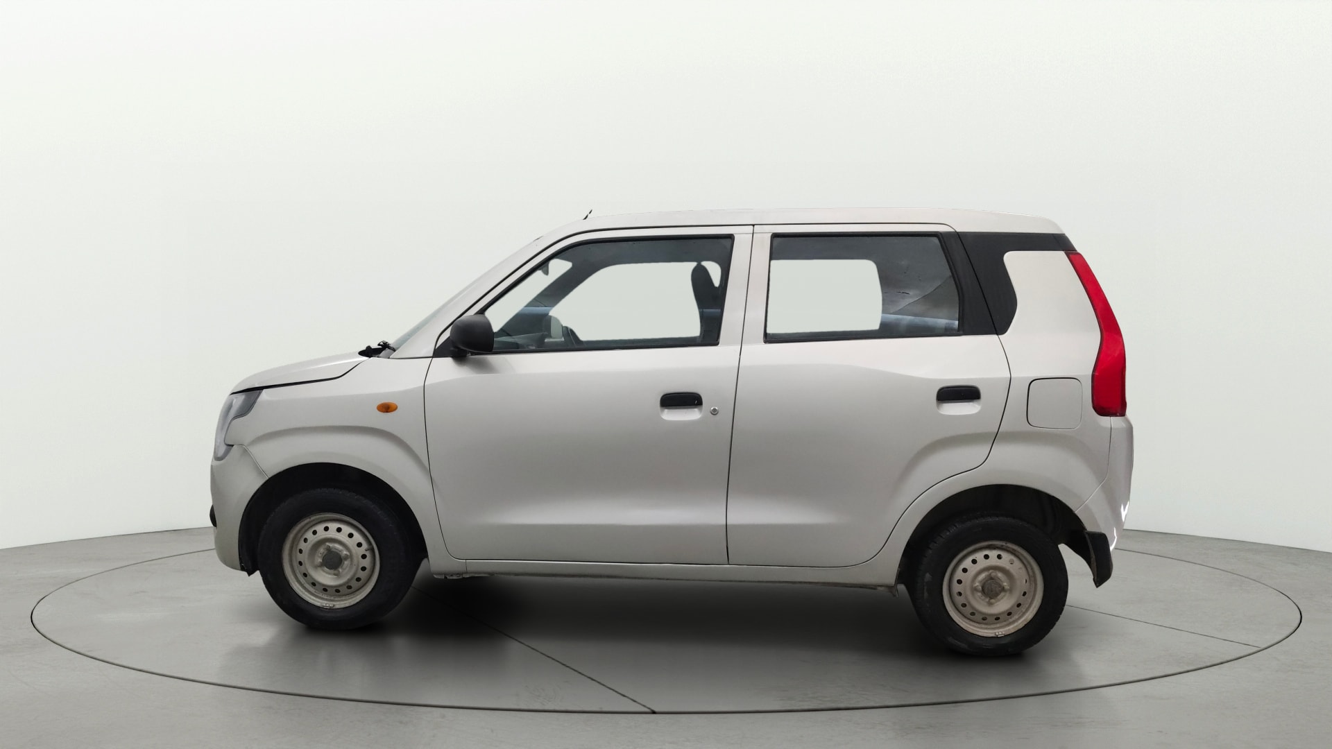 View 2019 Maruti Suzuki 1000 Base Variant Image 5 Used 2019 Maruti Suzuki 1000 Base Variant Image 5