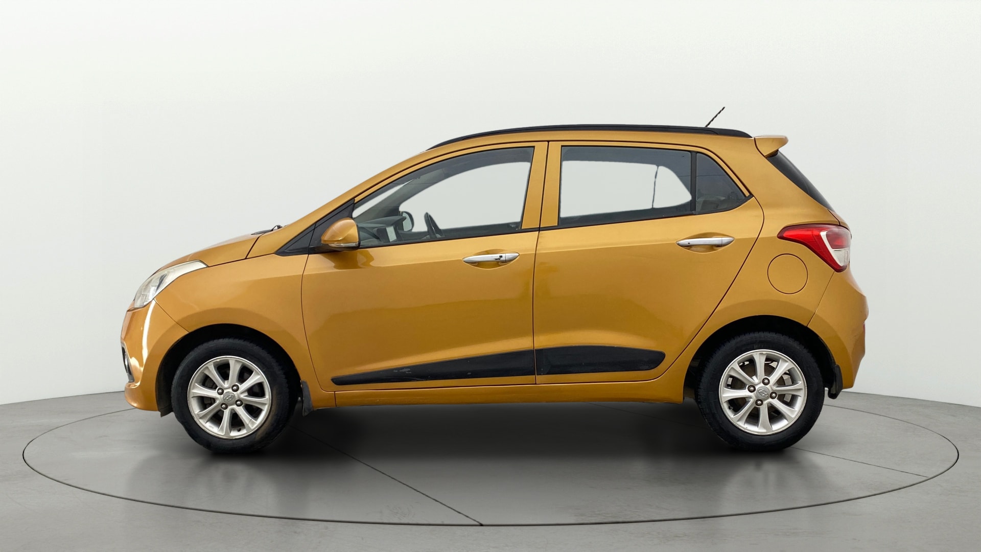 View 2016 Hyundai Grand i10 Asta AT 1.2 Kappa VTVT Image 5 Used 2016 Hyundai Grand i10 Asta AT 1.2 Kappa VTVT Image 5