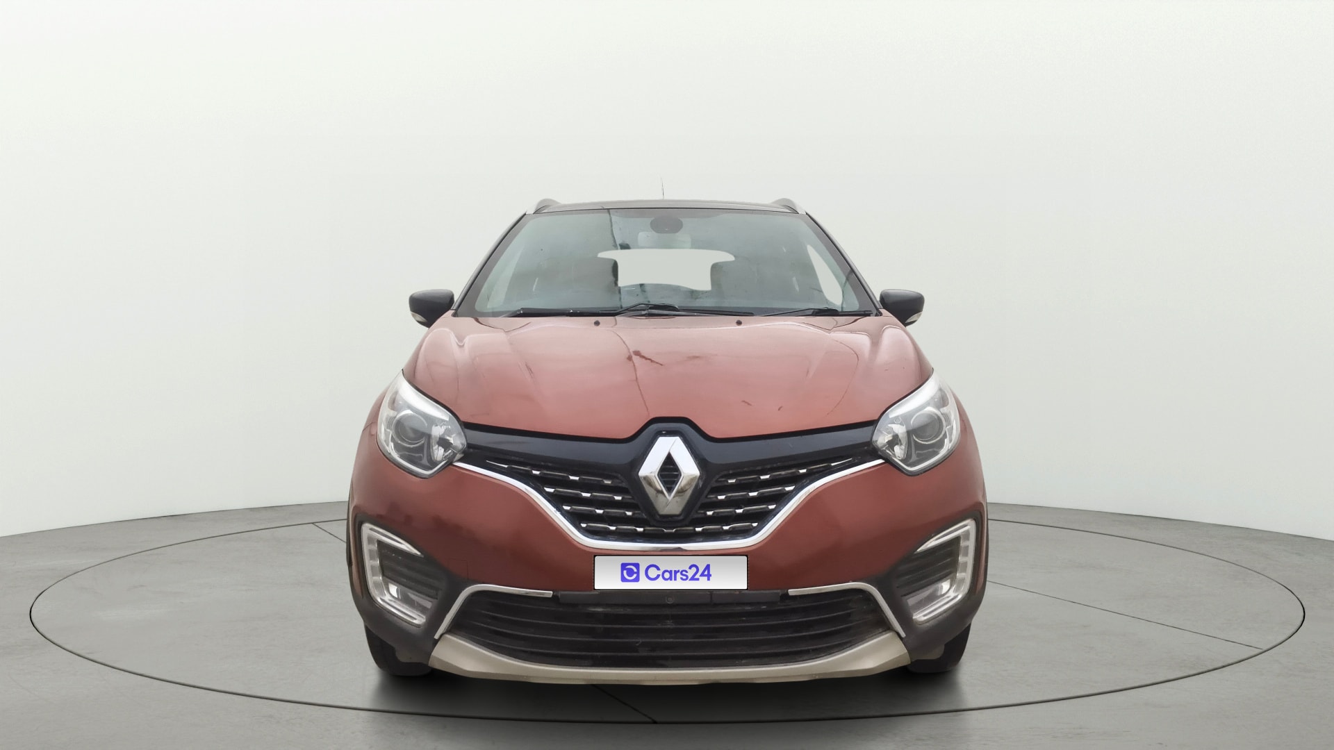 View 2019 Renault Captur RXT Diesel Dual Tone Image 1 Used 2019 Renault Captur RXT Diesel Dual Tone Image 1