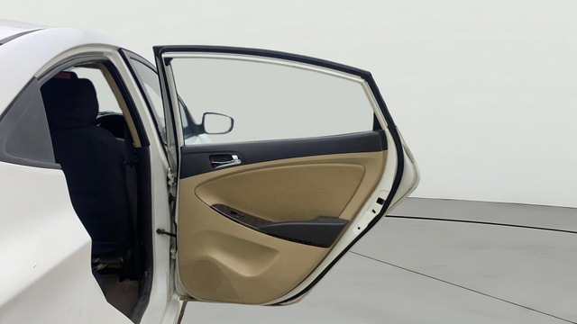 View Hyundai Fluidic Verna Image 7 Used Hyundai Fluidic Verna Image 7