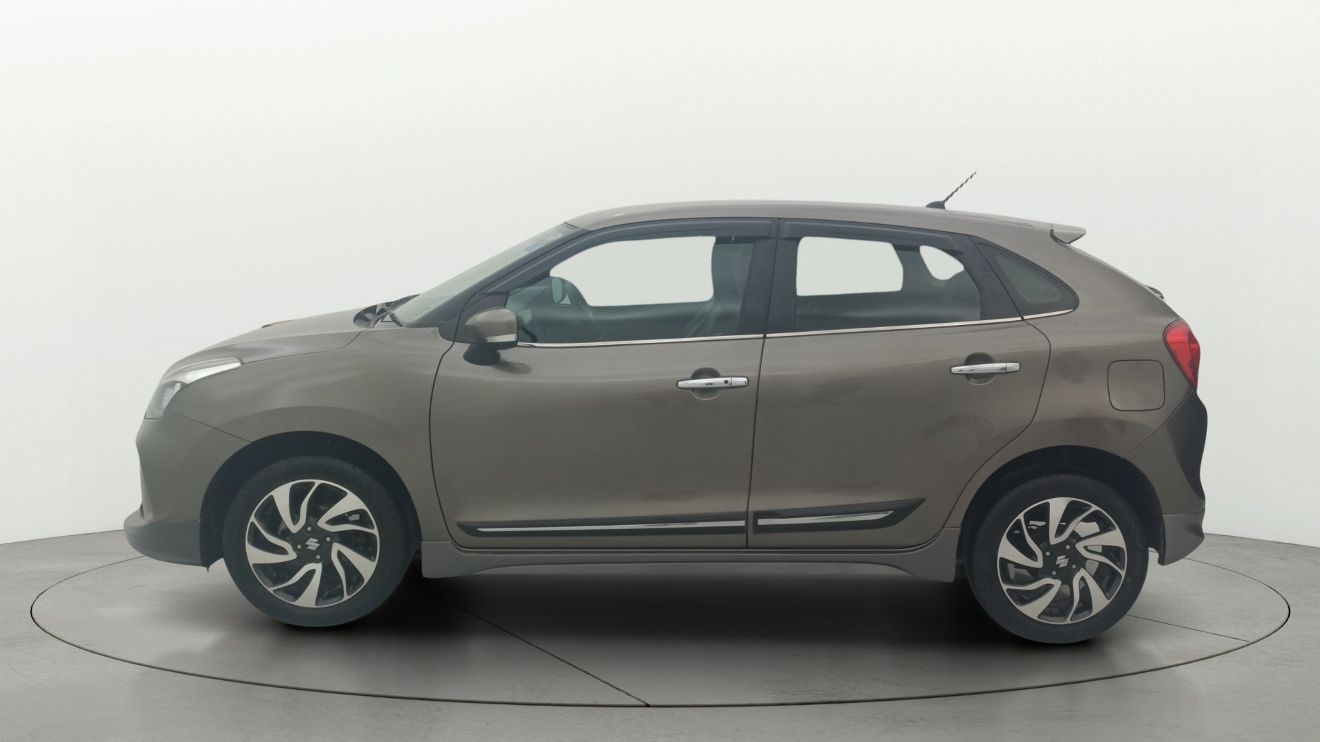 View 2019 Maruti Suzuki 1000 Base Variant Image 5 Used 2019 Maruti Suzuki 1000 Base Variant Image 5
