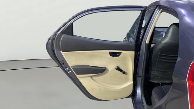 View Hyundai EON Image 22 Used Hyundai EON Image 22