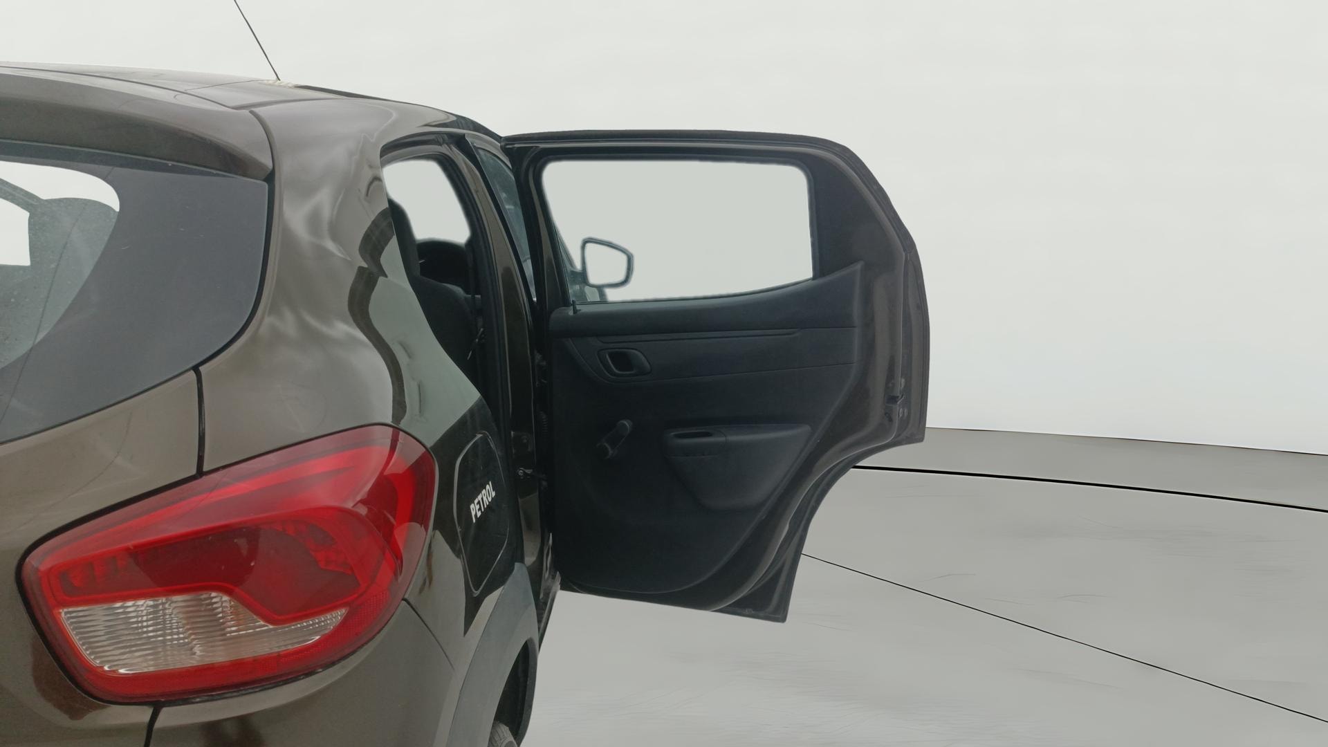 View 2019 Renault Kwid RXL Image 7 Used 2019 Renault Kwid RXL Image 7