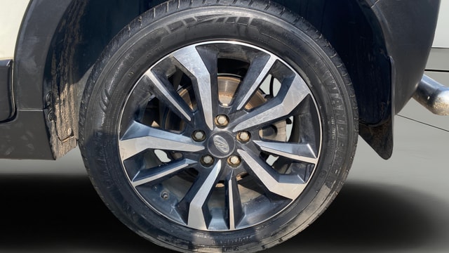 View Mahindra XUV300 Image 12 Used Mahindra XUV300 Image 12