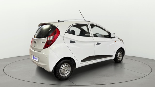 View Hyundai EON Image 42 Used Hyundai EON Image 42