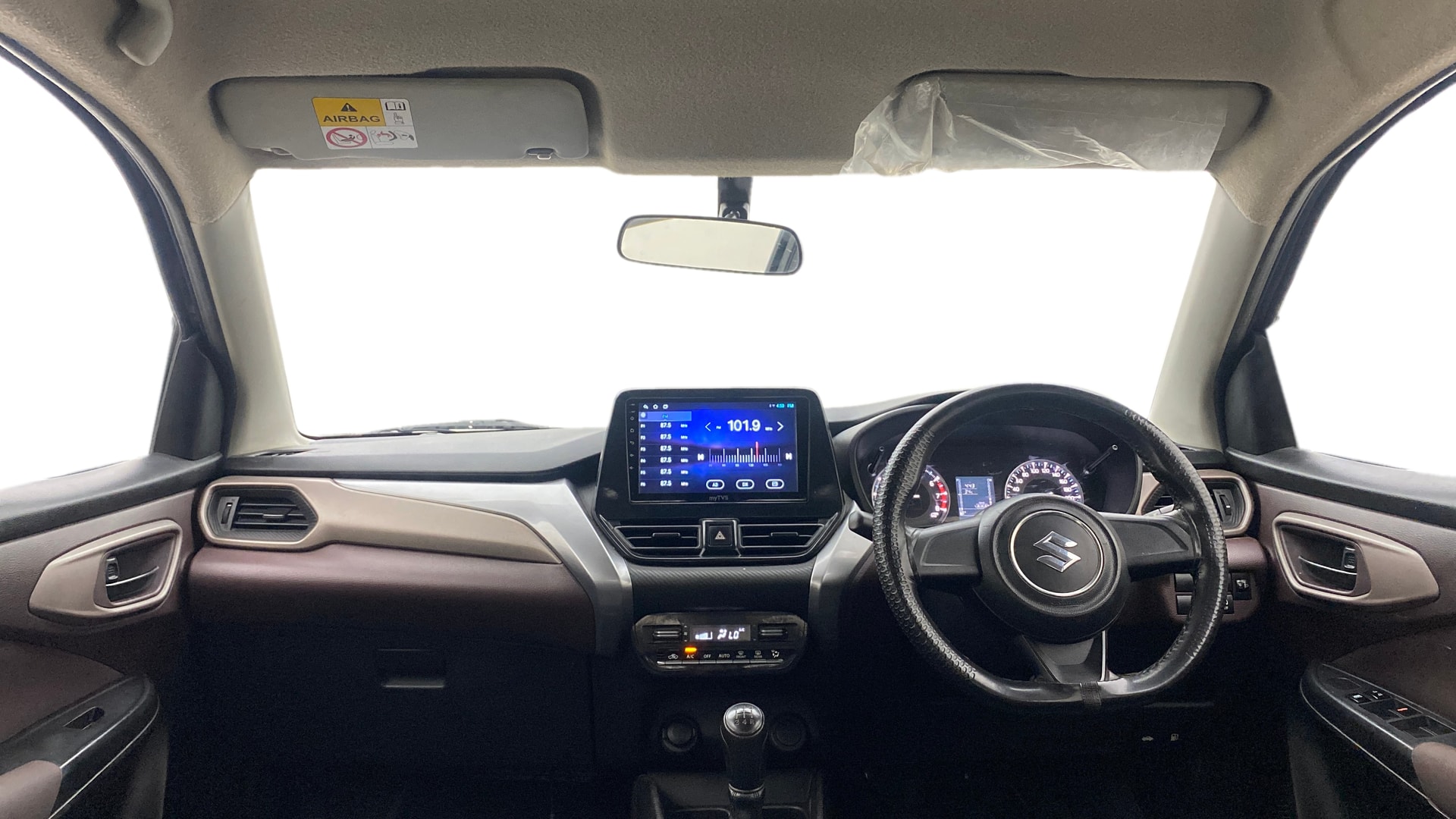 View 2024 Maruti Suzuki 1000 Base Variant Image 15 Used 2024 Maruti Suzuki 1000 Base Variant Image 15