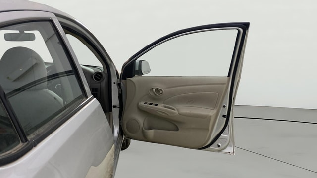 View Nissan Sunny Image 43 Used Nissan Sunny Image 43