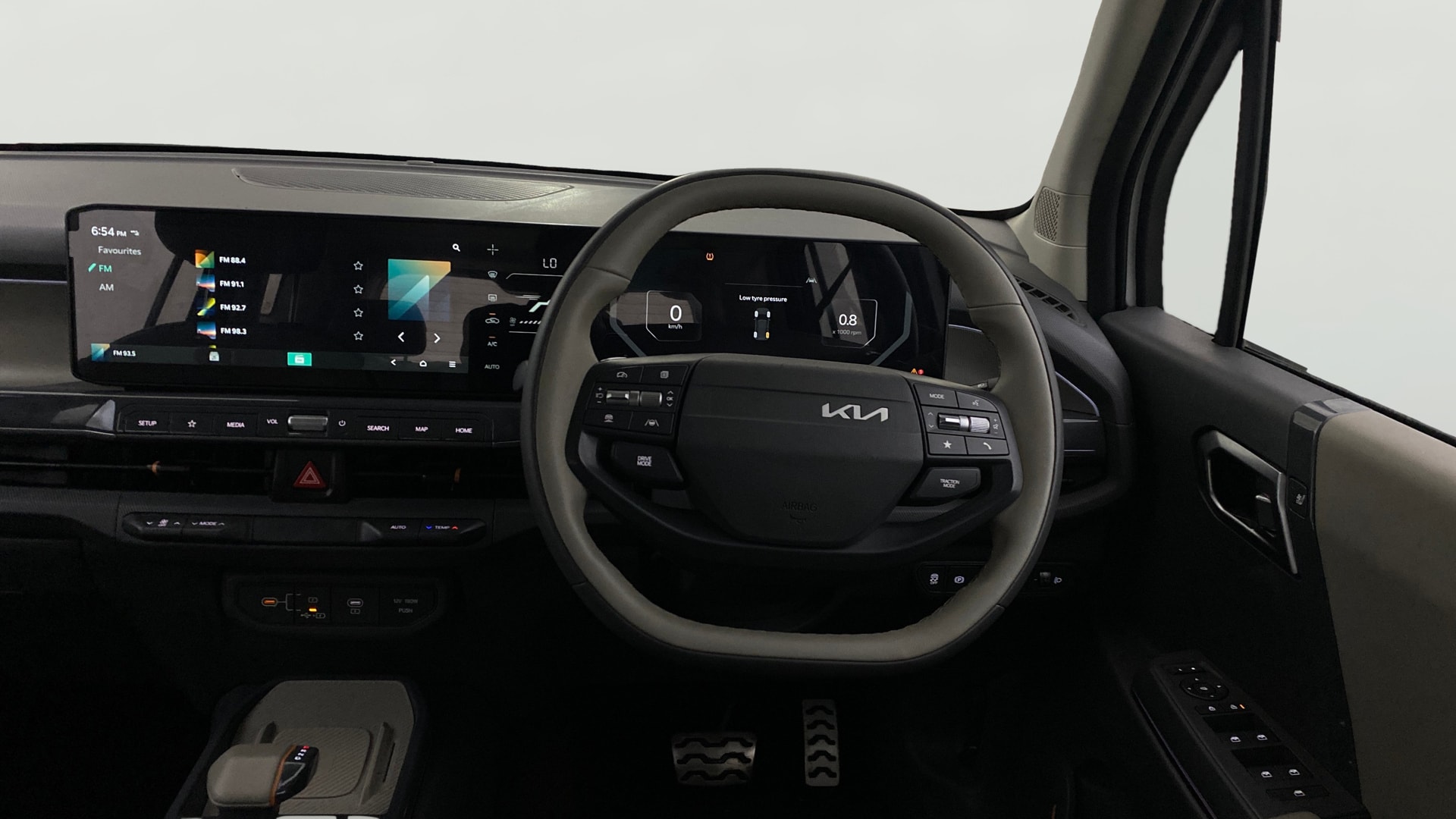View 2025 Kia Syros HTX Plus (O) DCT Petrol Image 20 Used 2025 Kia Syros HTX Plus (O) DCT Petrol Image 20