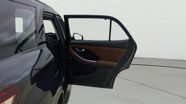 View Hyundai Alcazar Image 7 Used Hyundai Alcazar Image 7