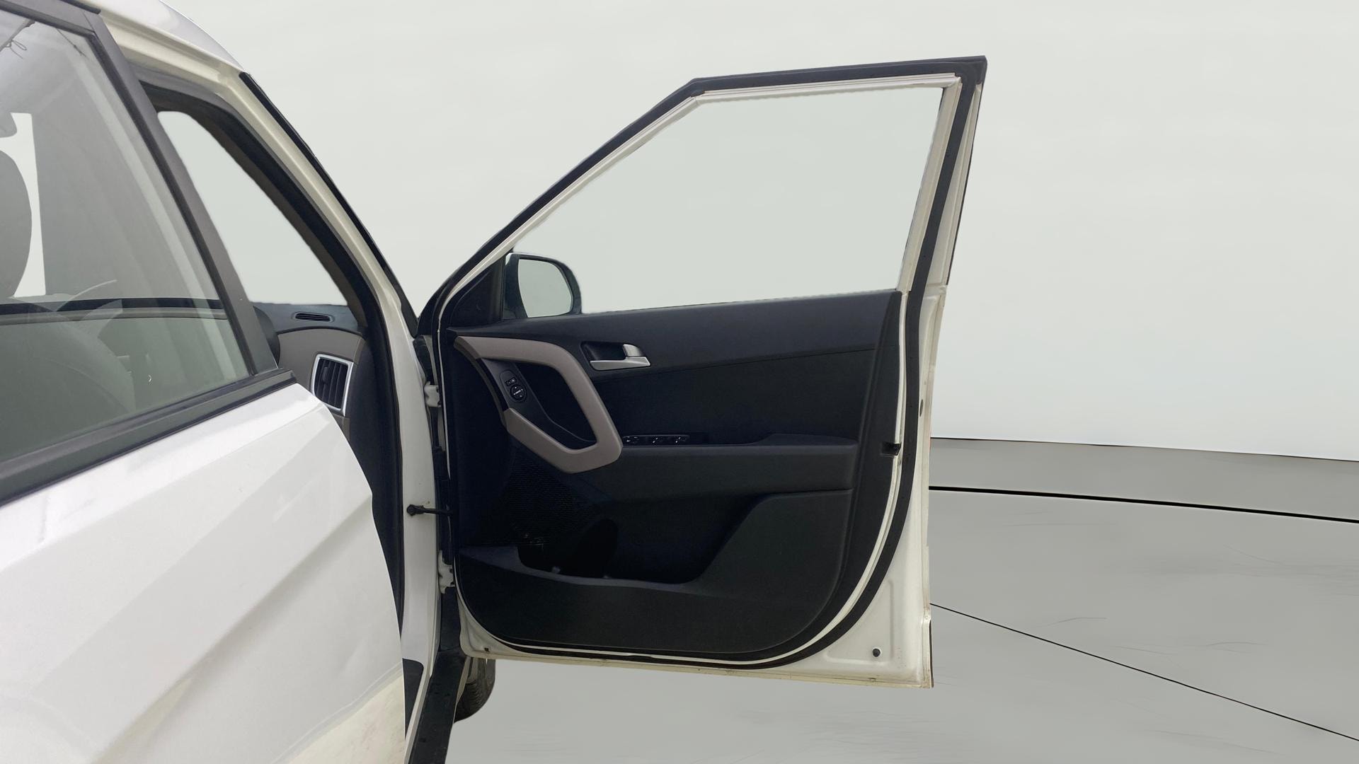 View 2019 Hyundai Creta 1.4 E Diesel Image 45 Used 2019 Hyundai Creta 1.4 E Diesel Image 45