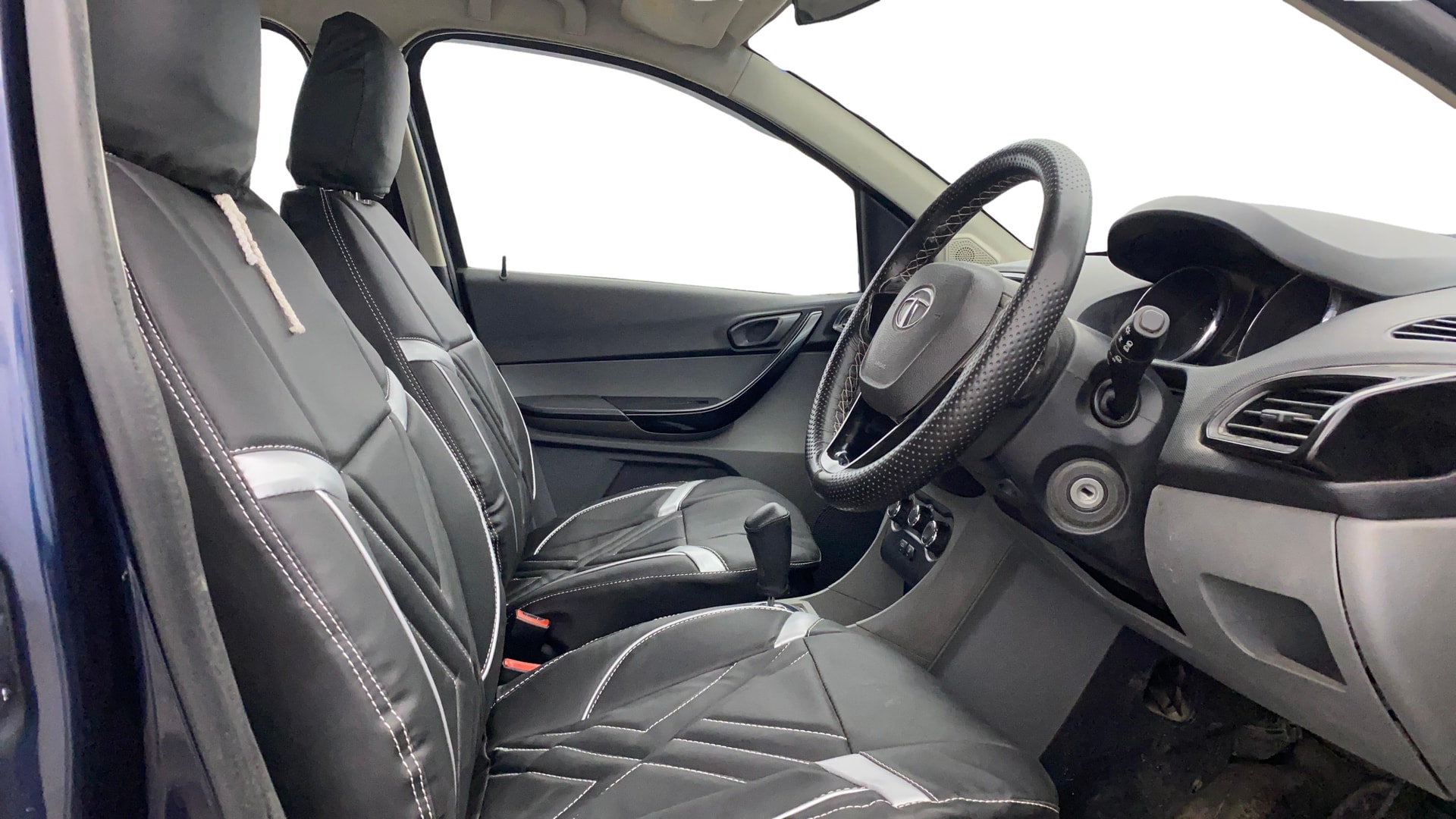 View 2019 Tata Tigor XE Diesel Image 25 Used 2019 Tata Tigor XE Diesel Image 25