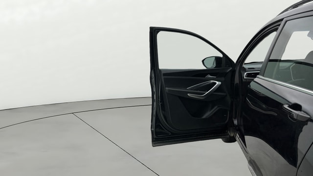 View MG Hector Image 39 Used MG Hector Image 39