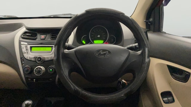 View Hyundai EON Image 20 Used Hyundai EON Image 20