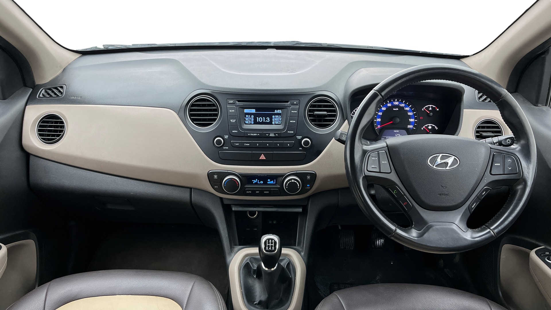 View 2014 Hyundai Xcent SX Petrol Image 15 Used 2014 Hyundai Xcent SX Petrol Image 15