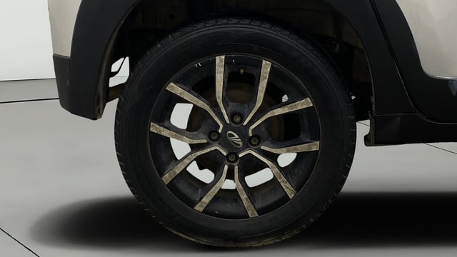 View Mahindra KUV100 Image 23 Used Mahindra KUV100 Image 23