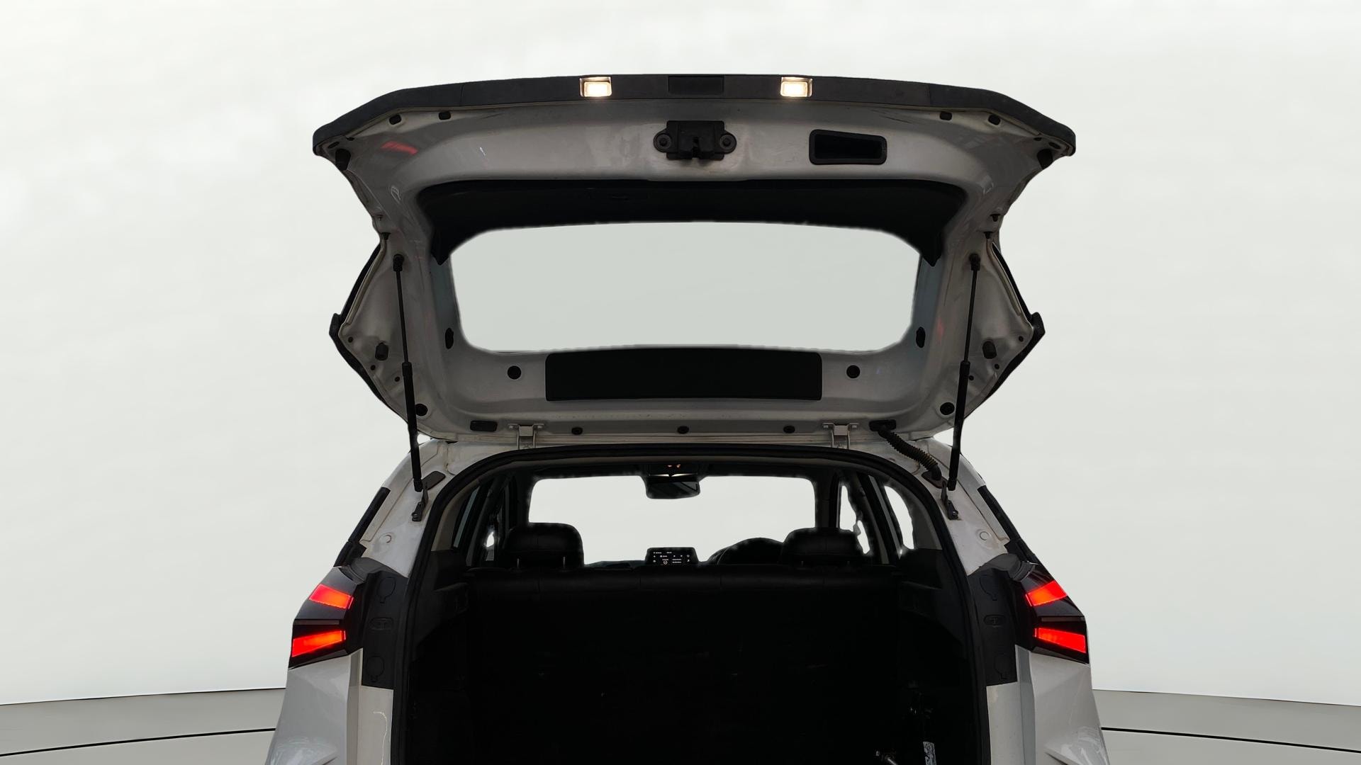 View 2024 Tata Nexon Revotron XE Image 16 Used 2024 Tata Nexon Revotron XE Image 16