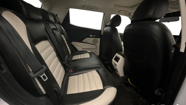 View Mahindra XUV 3XO Image 37 Used Mahindra XUV 3XO Image 37