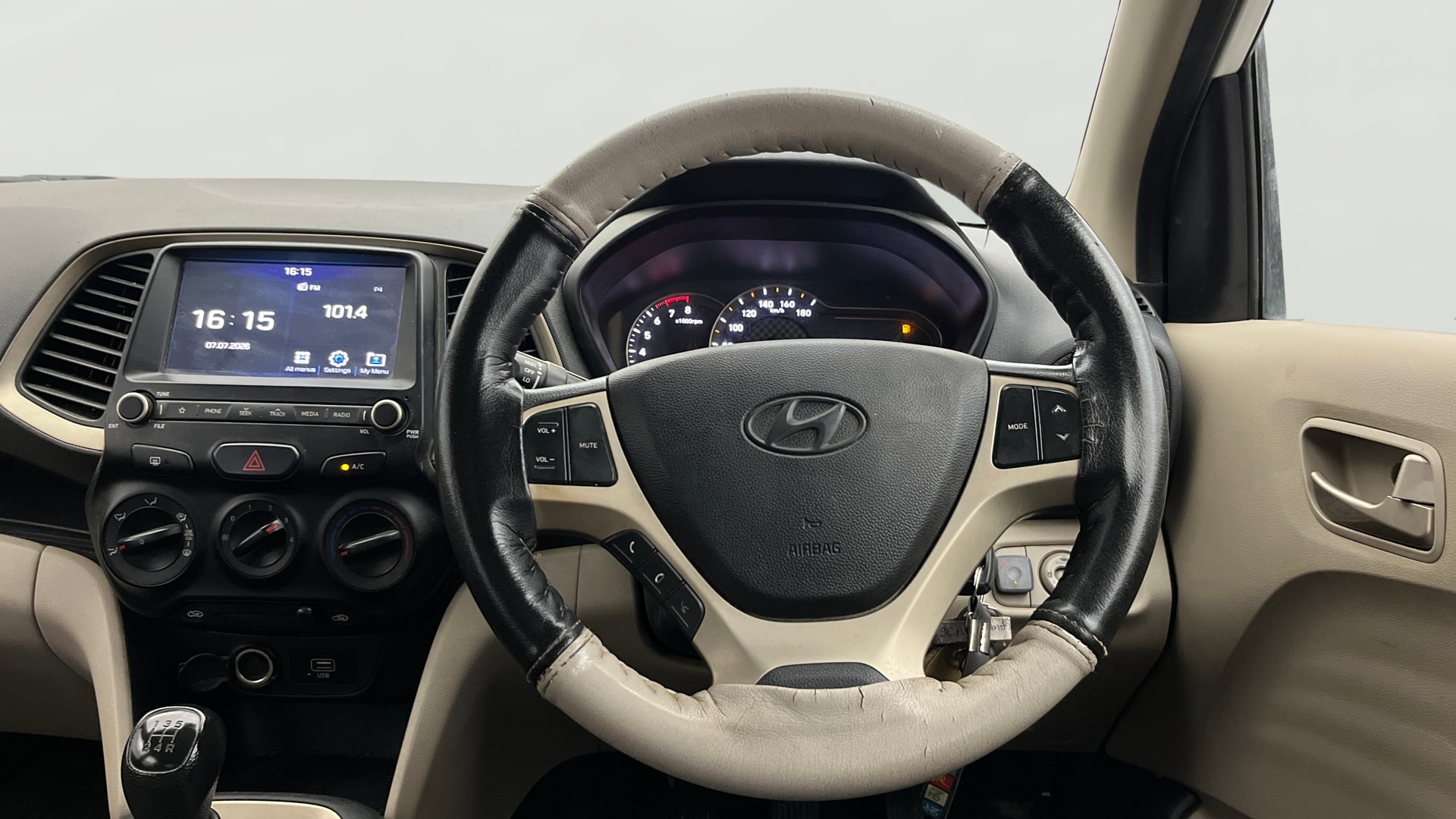 View 2019 Hyundai New Santro Sportz CNG Image 20 Used 2019 Hyundai New Santro Sportz CNG Image 20