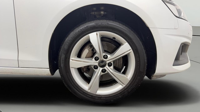 View Audi A4 Image 43 Used Audi A4 Image 43
