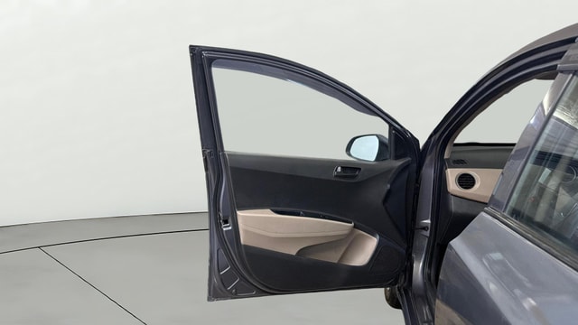 View Hyundai Grand i10 Image 30 Used Hyundai Grand i10 Image 30