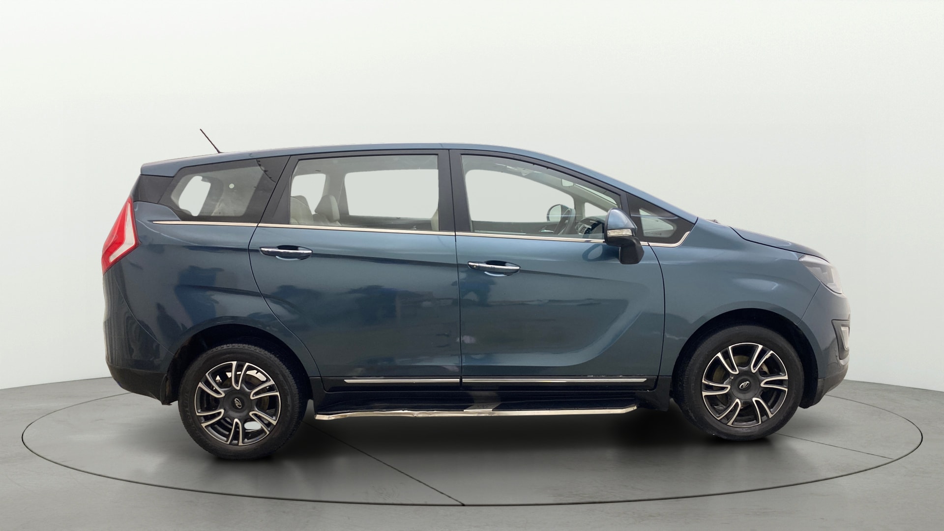 Used 2019 Mahindra Marazzo Used 2019 Mahindra Marazzo