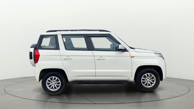 View Mahindra TUV300 Image 27 Used Mahindra TUV300 Image 27