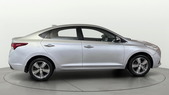 View Hyundai Verna Image 27 Used Hyundai Verna Image 27