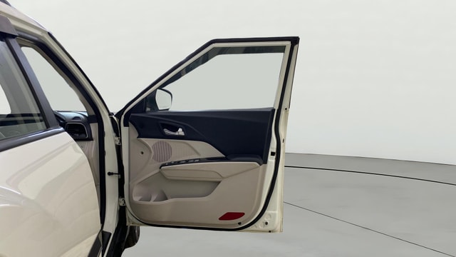 View Mahindra XUV300 Image 48 Used Mahindra XUV300 Image 48