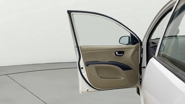 View Hyundai i10 Image 30 Used Hyundai i10 Image 30