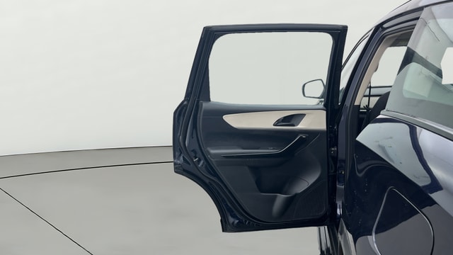 View Mahindra XUV700 Image 22 Used Mahindra XUV700 Image 22