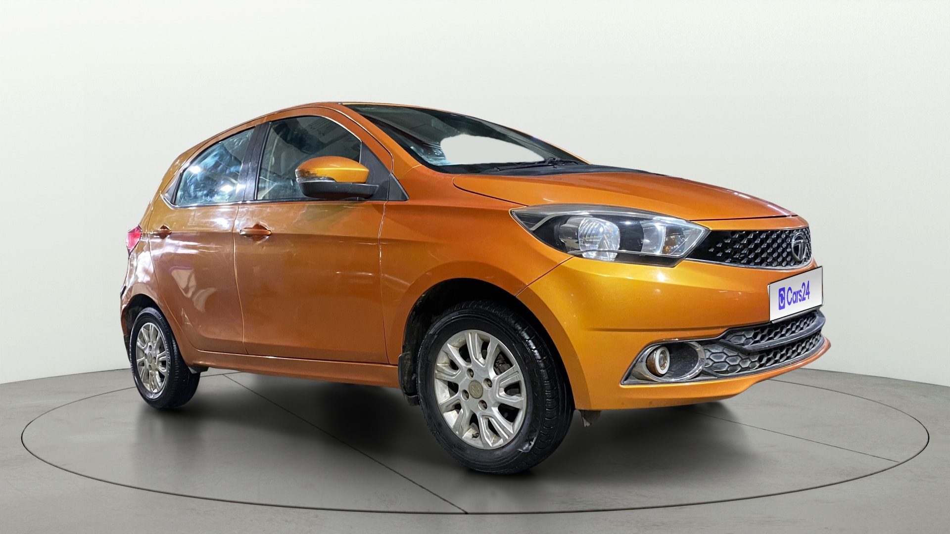 View 2018 Tata Tiago Revotorq XB Image 21 Used 2018 Tata Tiago Revotorq XB Image 21