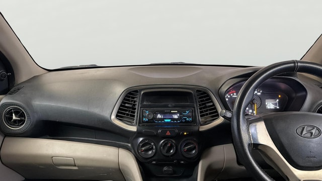 View Hyundai New Santro Image 17 Used Hyundai New Santro Image 17