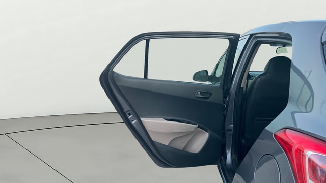 View Hyundai Grand i10 Image 22 Used Hyundai Grand i10 Image 22