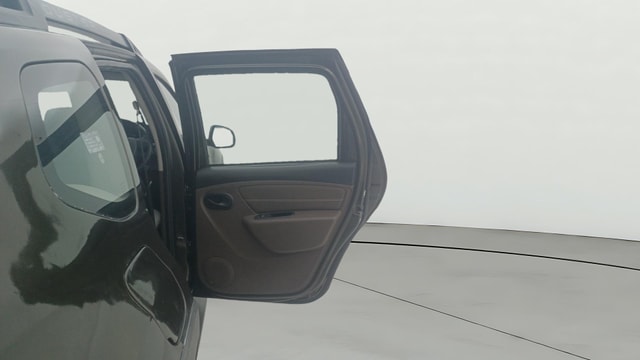 View Renault Duster Image 7 Used Renault Duster Image 7