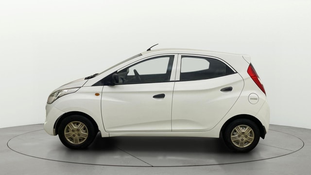 View Hyundai EON Image 5 Used Hyundai EON Image 5