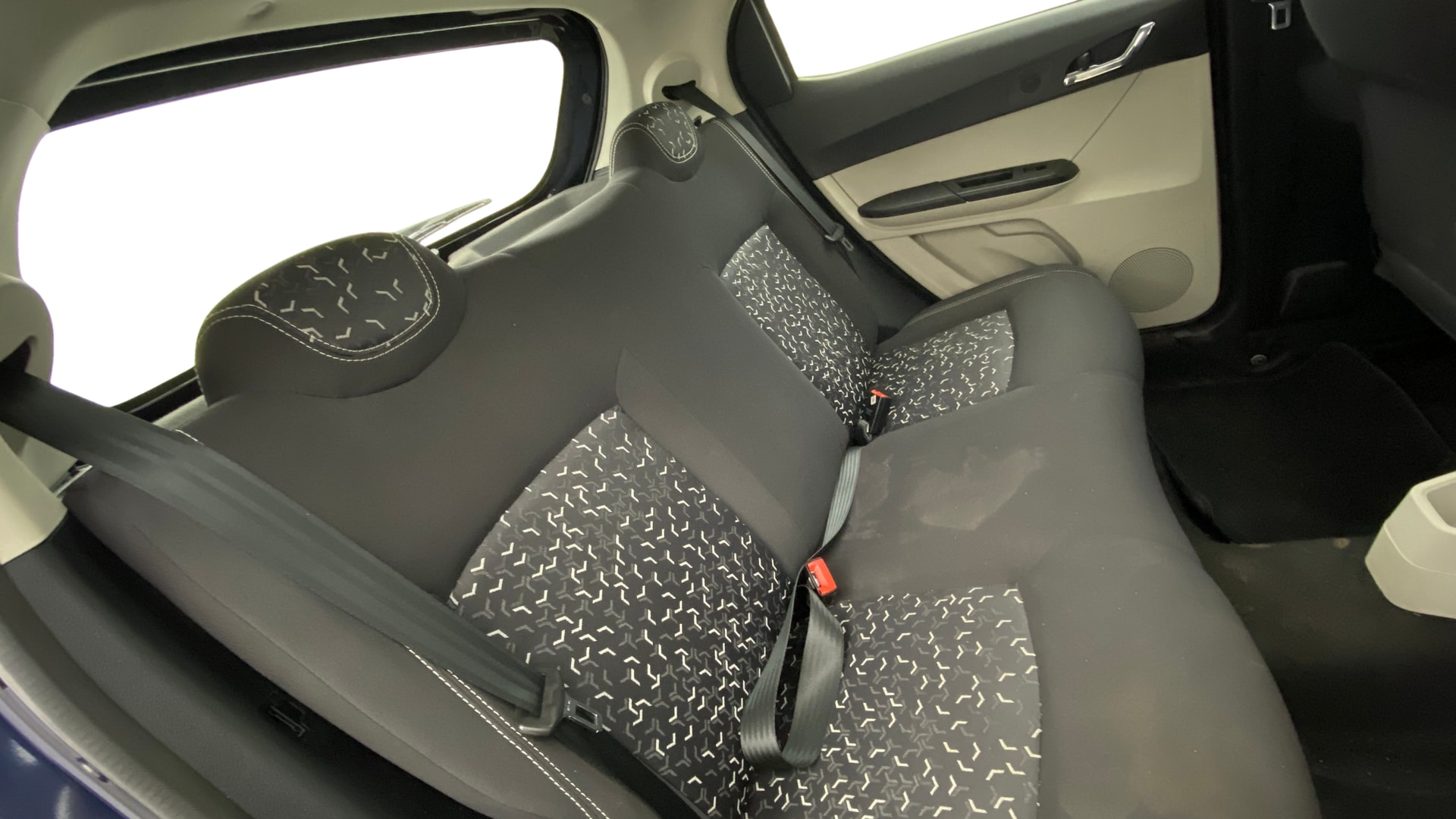 View 2022 Tata Tiago Revotorq XB Image 29 Used 2022 Tata Tiago Revotorq XB Image 29