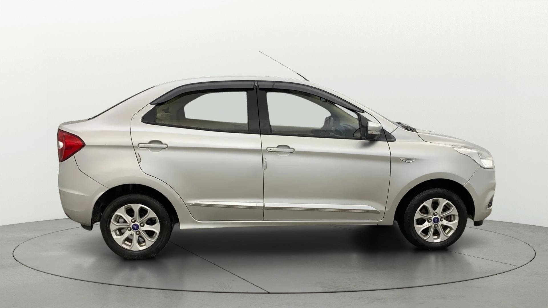 View 2017 Ford Figo Aspire 1.2P Ambiente MT BS IV Image 8 Used 2017 Ford Figo Aspire 1.2P Ambiente MT BS IV Image 8