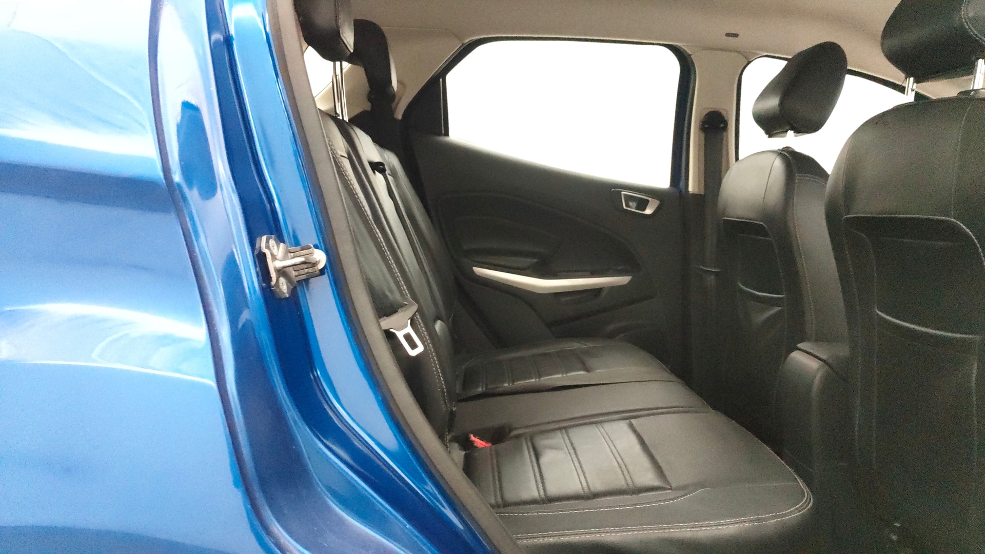View 2018 Ford EcoSport 1.5 TDCi Diesel Ambiente BS IV Image 29 Used 2018 Ford EcoSport 1.5 TDCi Diesel Ambiente BS IV Image 29