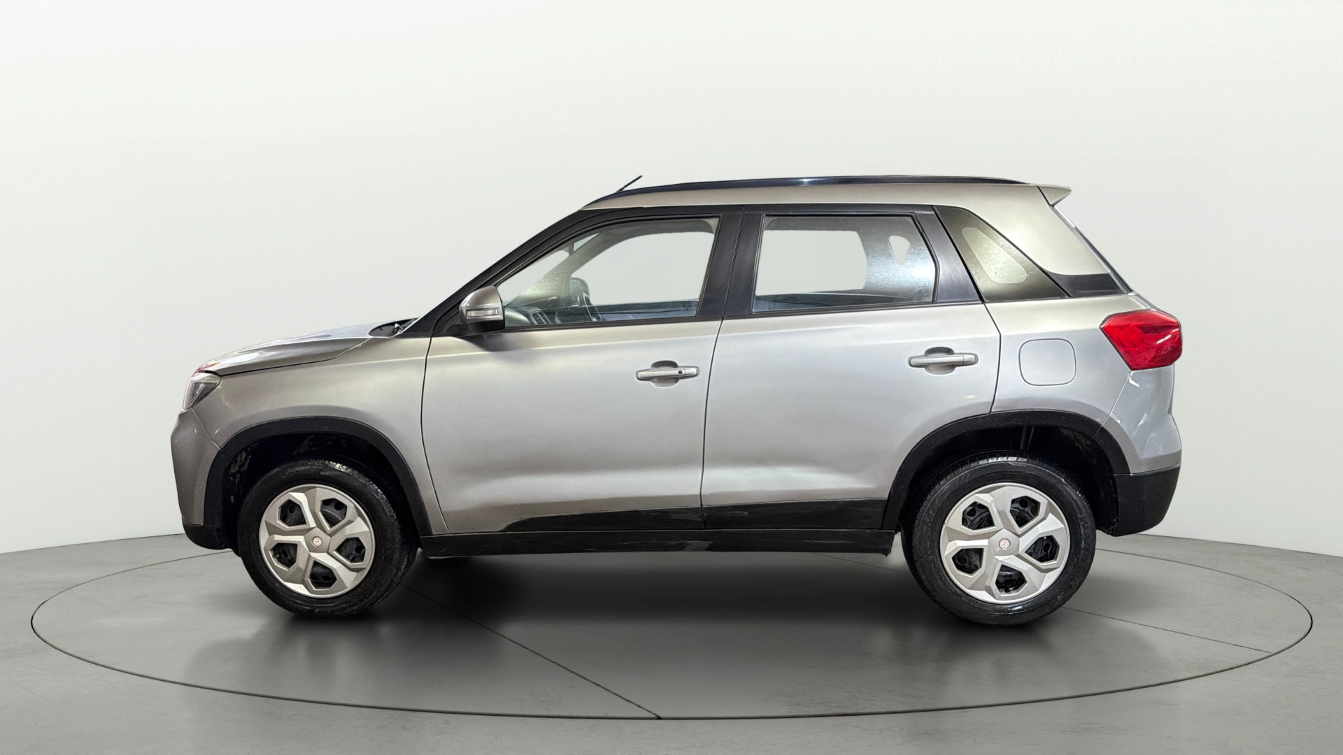 View 2020 Maruti Suzuki 1000 Base Variant Image 5 Used 2020 Maruti Suzuki 1000 Base Variant Image 5