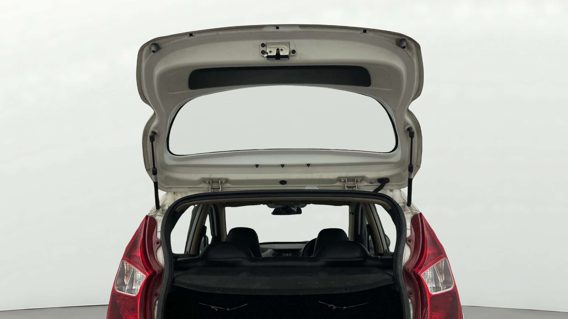 View 2013 Hyundai EON Magna Plus Image 16 Used 2013 Hyundai EON Magna Plus Image 16