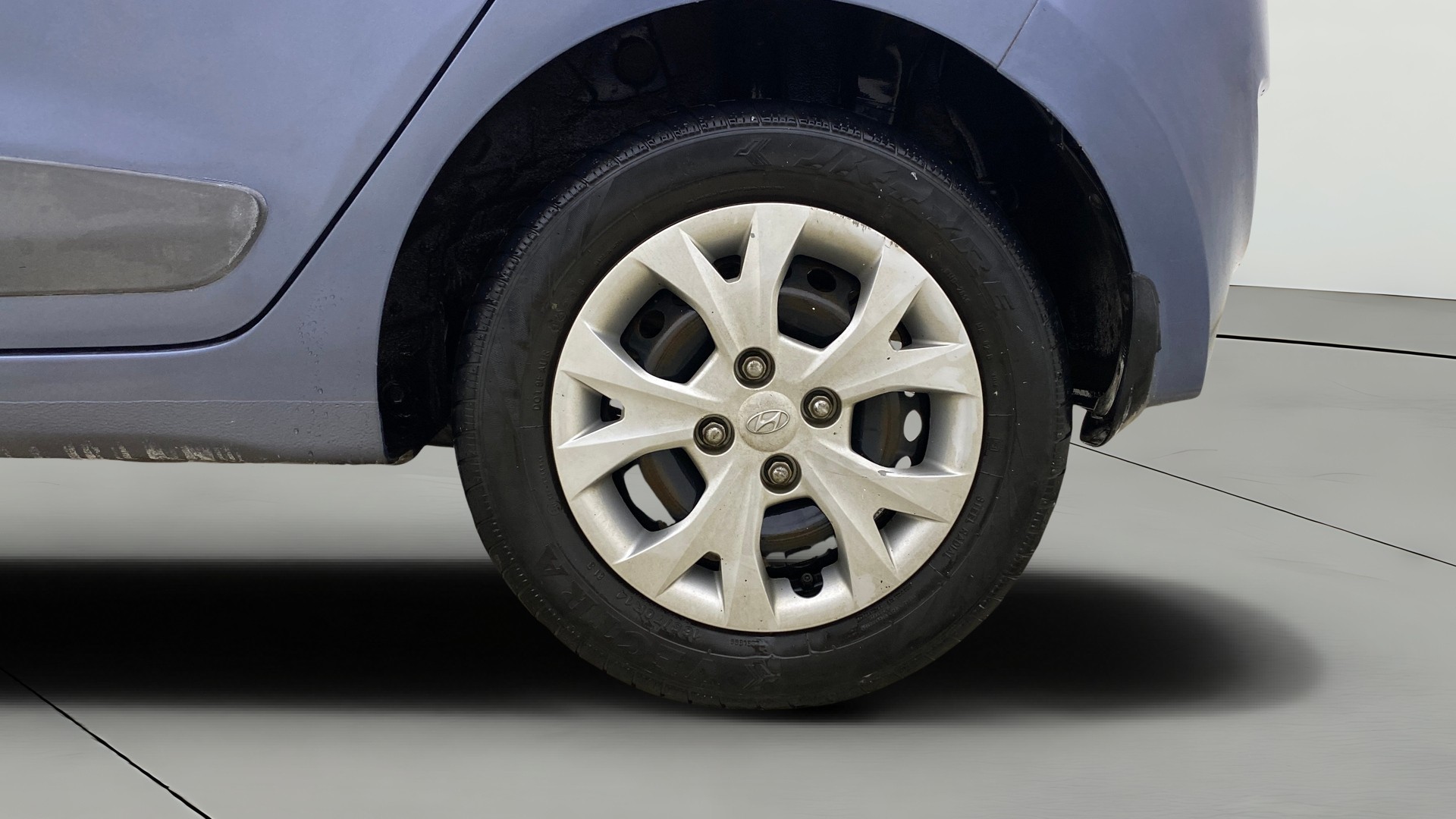 View 2015 Hyundai Grand i10 Sportz 1.2 Kappa Image 11 Used 2015 Hyundai Grand i10 Sportz 1.2 Kappa Image 11