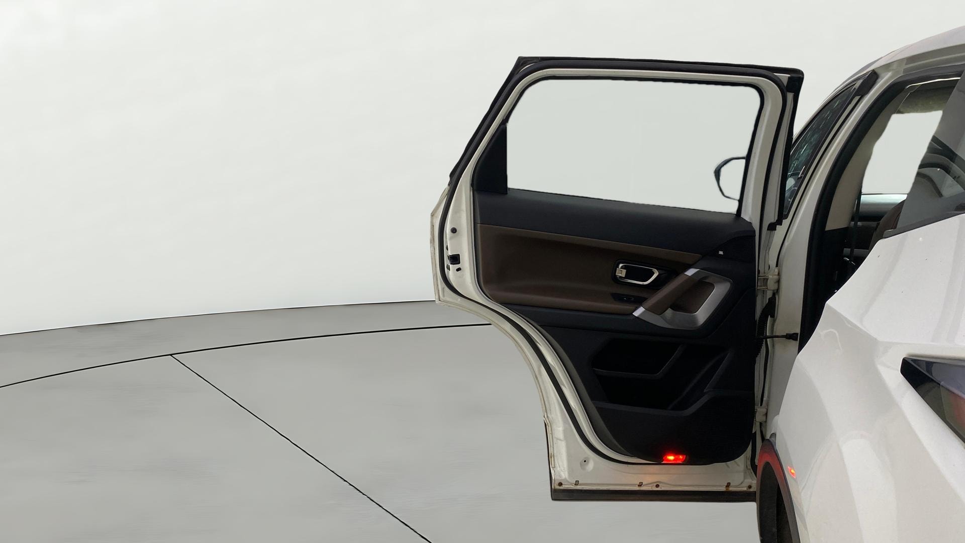 View 2019 Tata Harrier XE Image 22 Used 2019 Tata Harrier XE Image 22