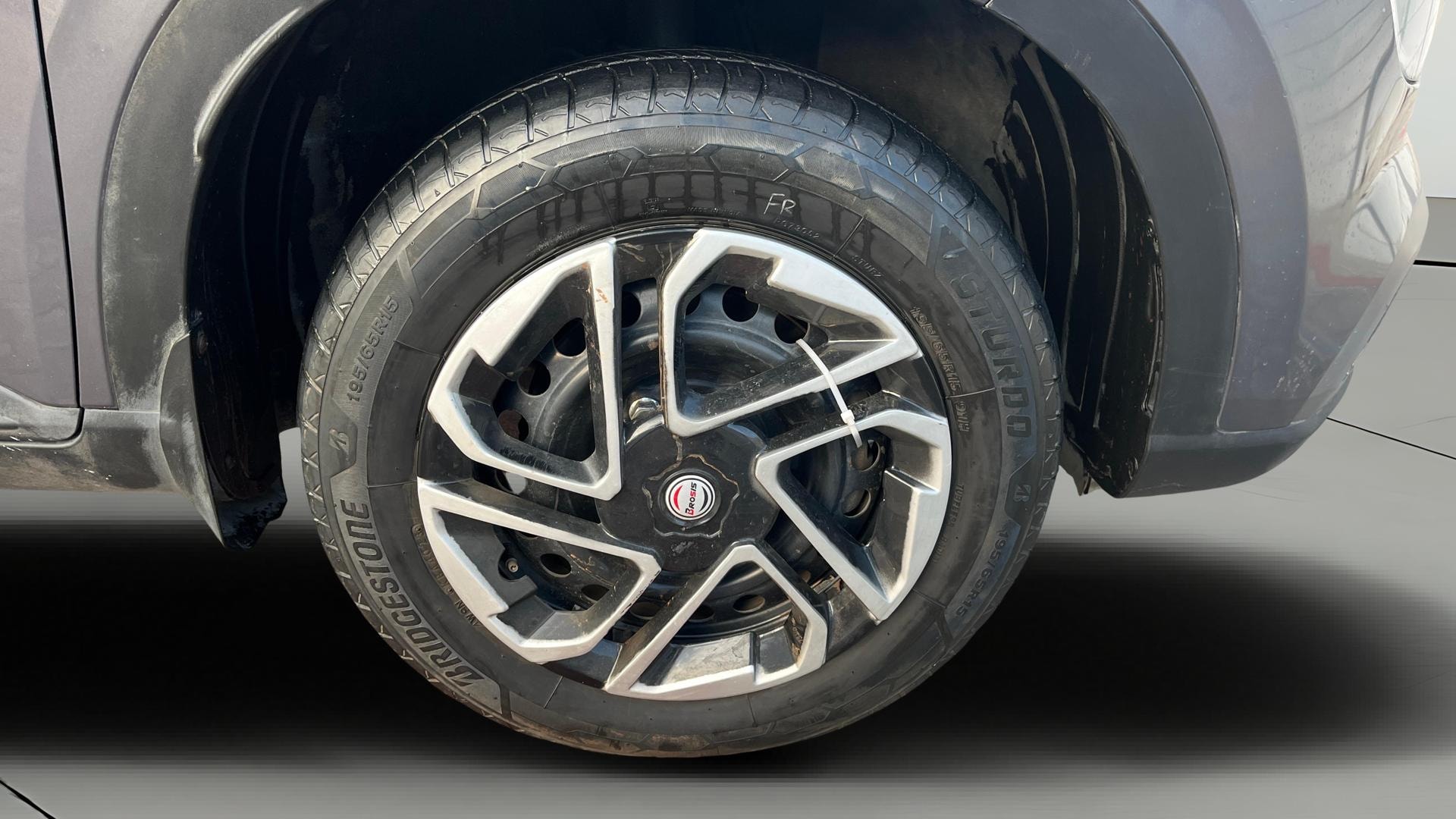 View 2019 Hyundai Venue S 1.0 Petrol AT Image 39 Used 2019 Hyundai Venue S 1.0 Petrol AT Image 39