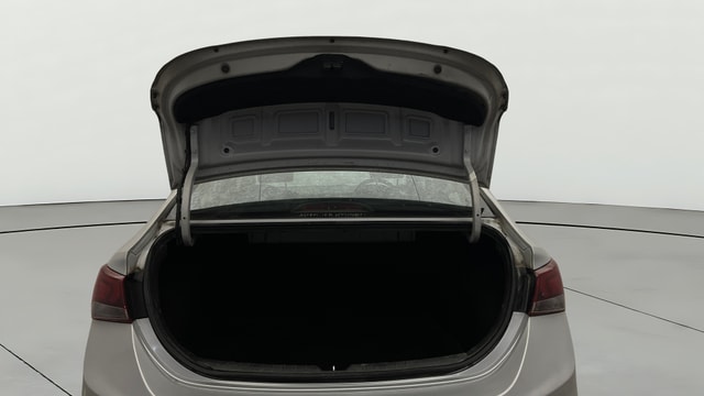 View Hyundai Verna Image 16 Used Hyundai Verna Image 16