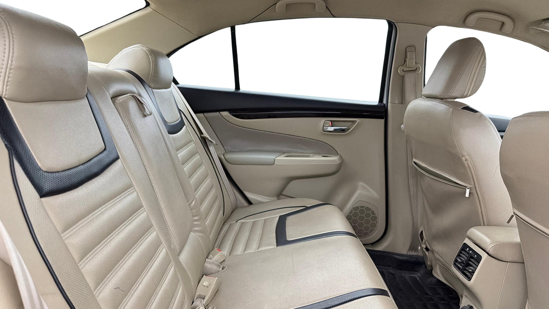 View 2018 Maruti Suzuki 1000 Base Variant Image 29 Used 2018 Maruti Suzuki 1000 Base Variant Image 29
