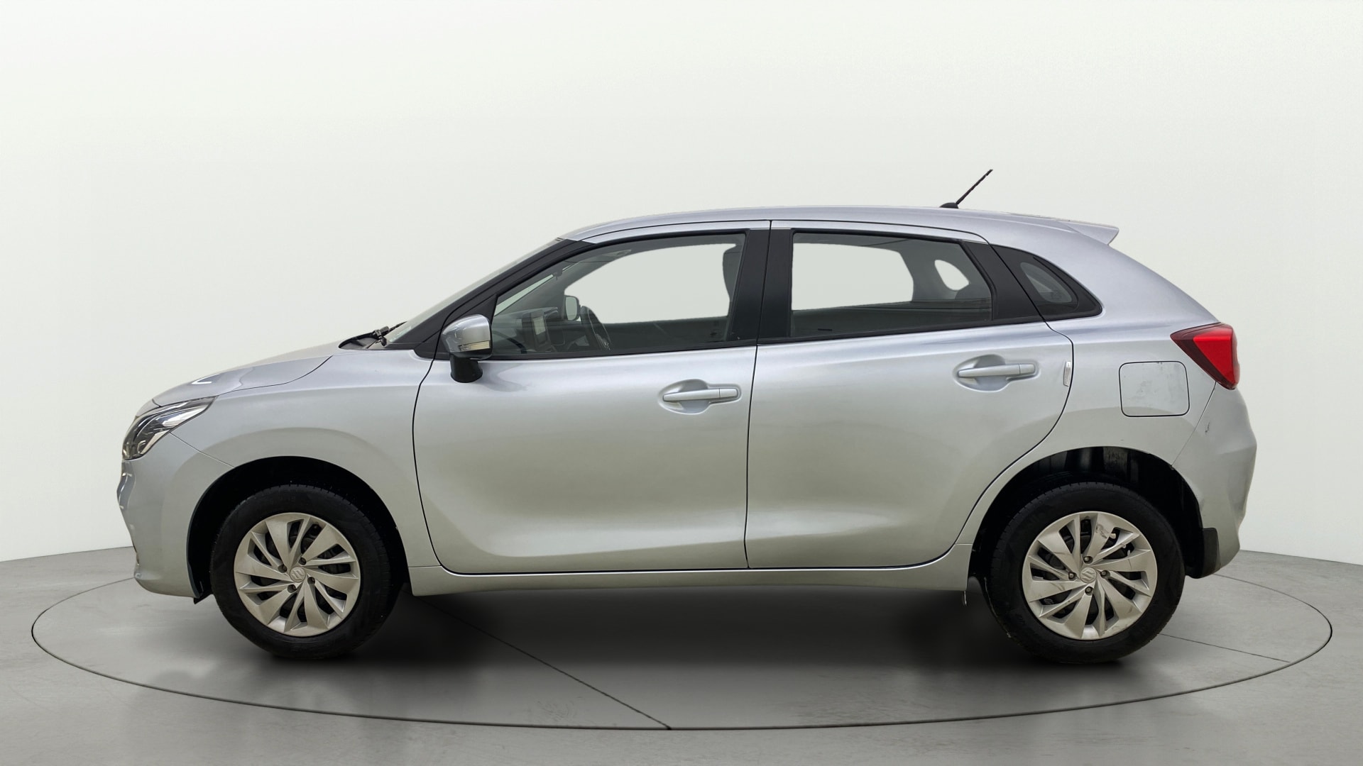 View 2024 Maruti Suzuki 1000 Base Variant Image 5 Used 2024 Maruti Suzuki 1000 Base Variant Image 5