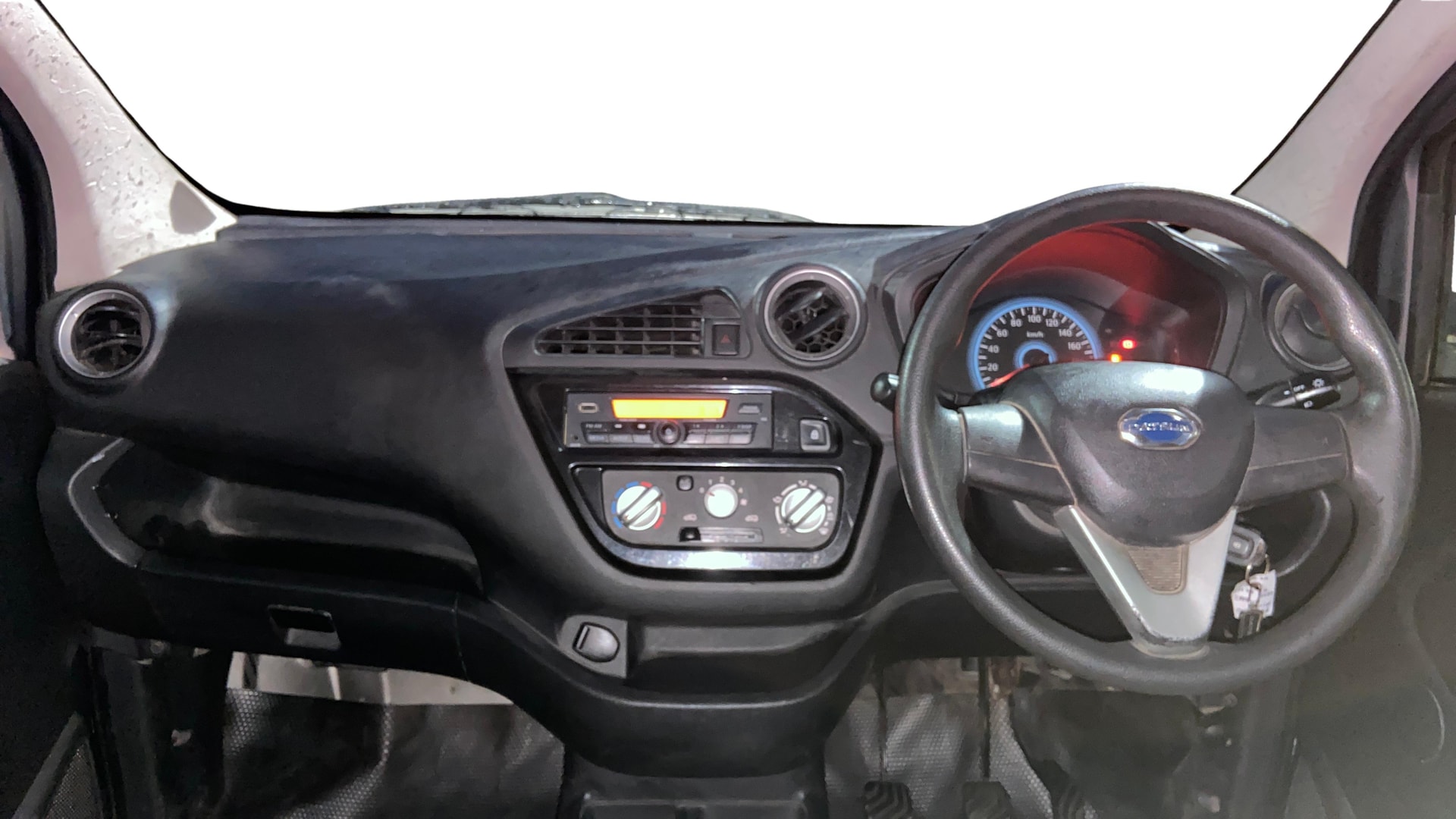 View 2018 Datsun Redi GO T(O)-0.8L BS IV Image 15 Used 2018 Datsun Redi GO T(O)-0.8L BS IV Image 15